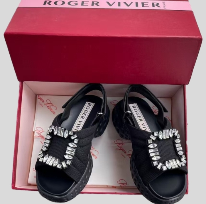 로저비비에 비브런 라이트 샌들