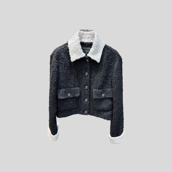 샤넬 블랙 트위드 & 화이트 라펠 숏 재킷