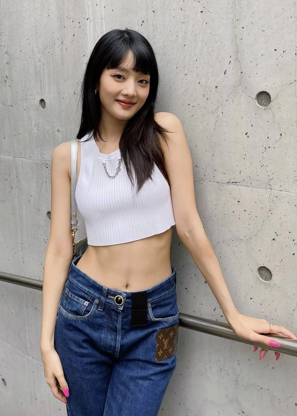 루이비통 리브드 크롭 톱