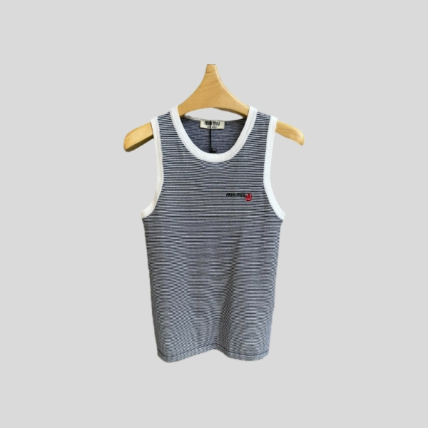 미우미우 스트라이프 민소매 탑