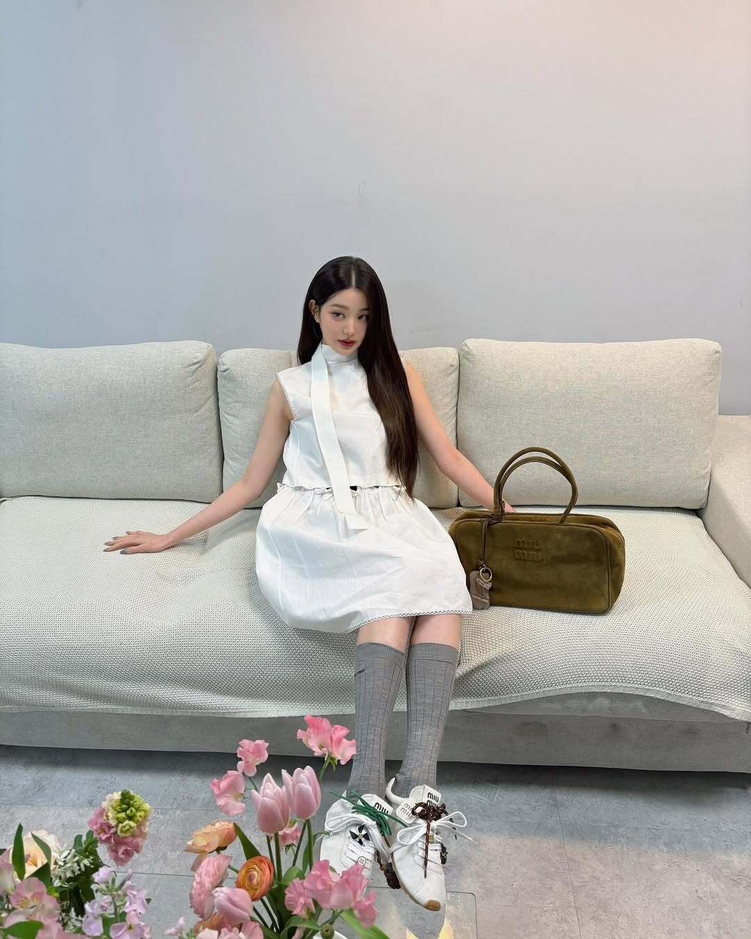 미우미우 솔리드 드레스