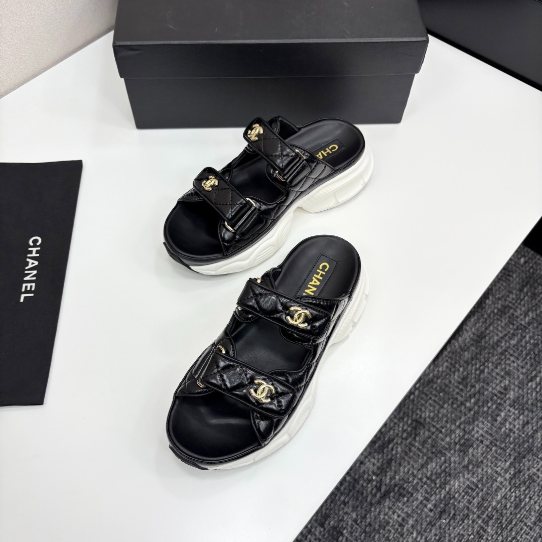 샤넬 2025 봄여름 최신 벨크로 비치샌들