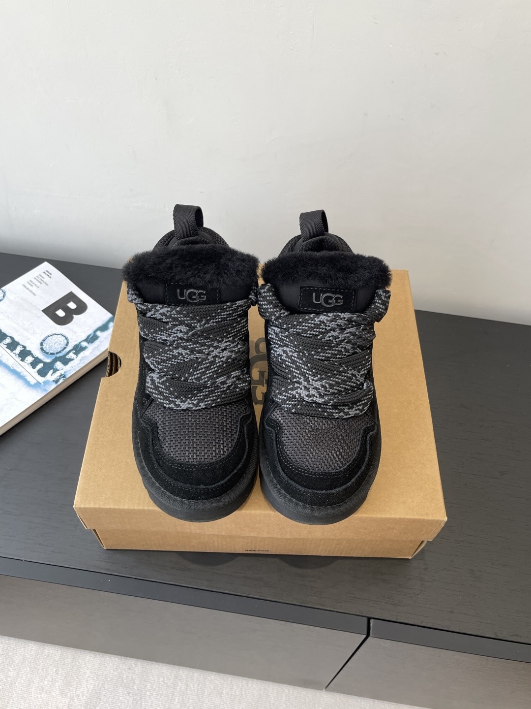 어그 25ss 가을겨울 신상 통굽 스니커즈