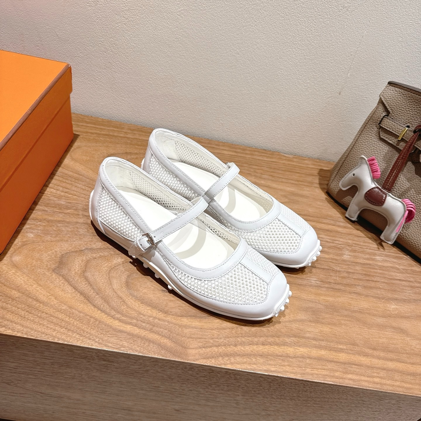 에르메스 25 신상 발레리나 매쉬 플랫