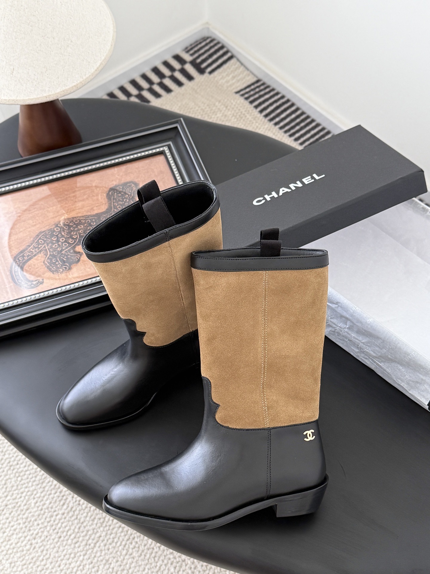 샤넬 25K 가을 겨울 신상 앵클부츠