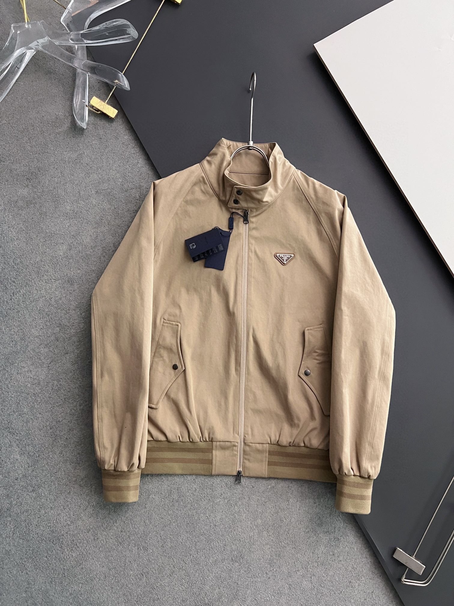 프라다 신상 OS 해링턴 자켓