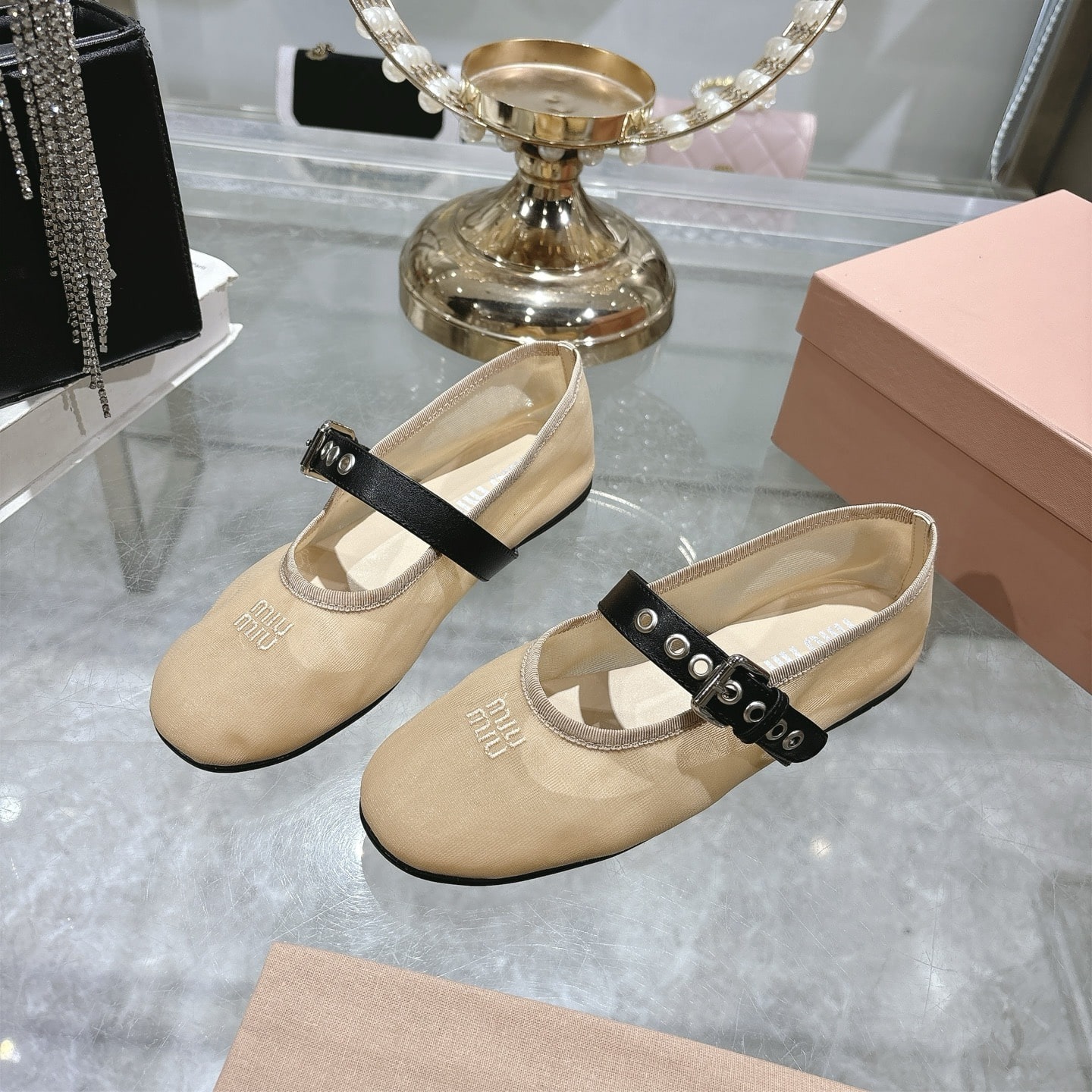 미우미우 신상 메리제인 발레화