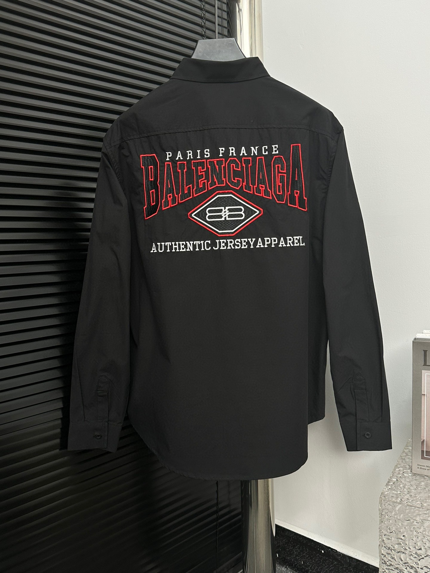 발렌시아가 24ss 블라우스