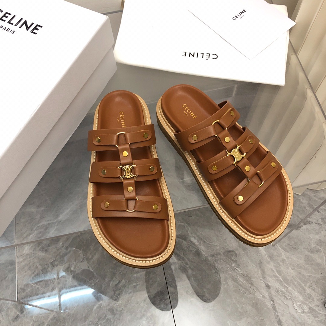 셀린느 티피 트리오페 슬라이드