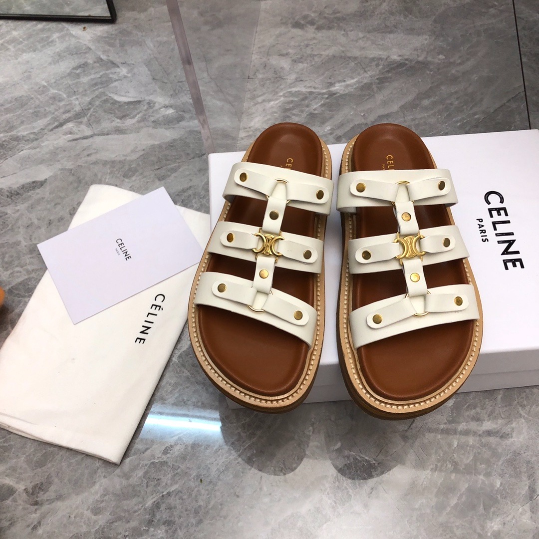 셀린느 티피 트리오페 슬라이드