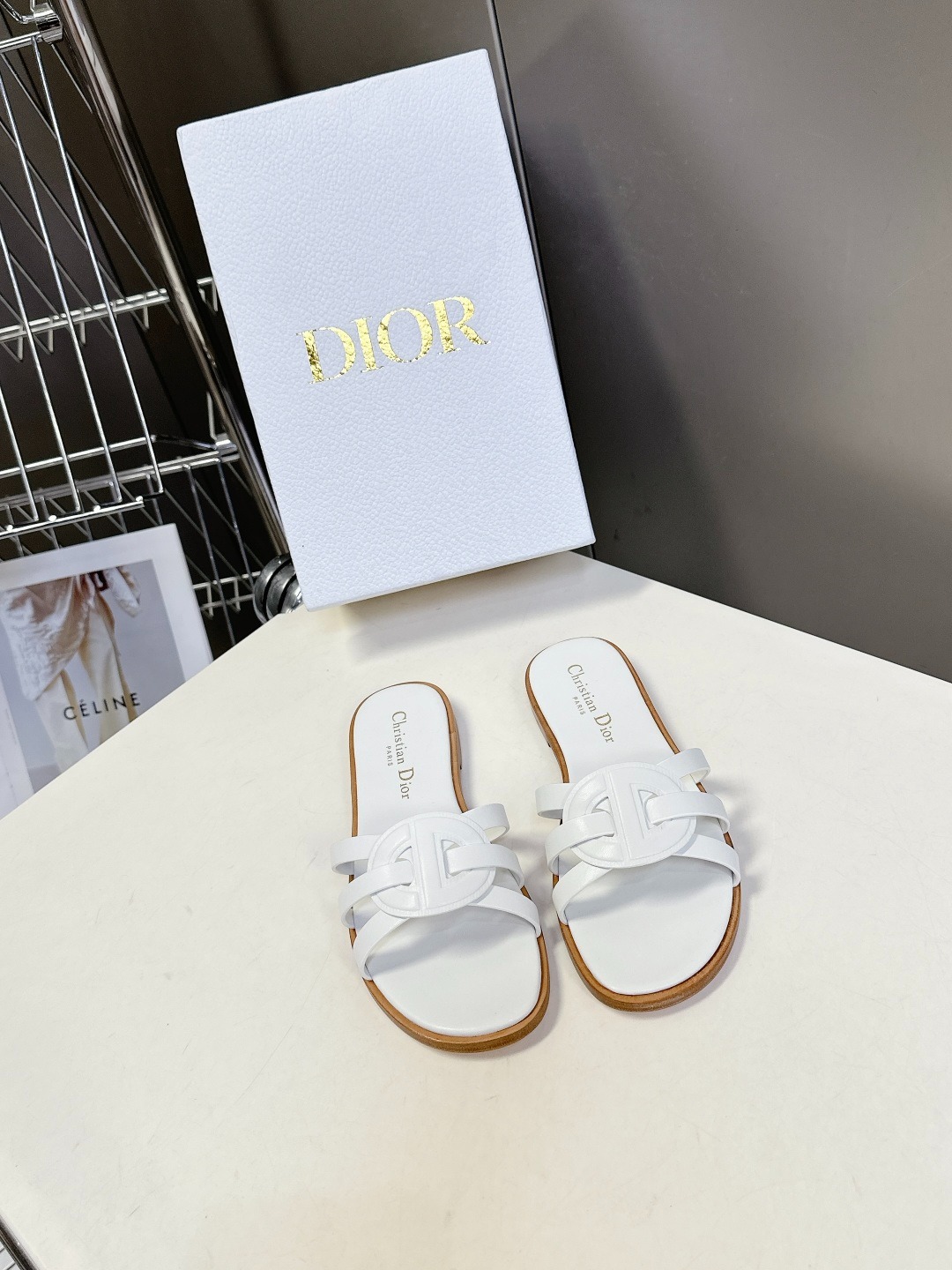 디올 25 봄여름 신상 CD 슬리퍼
