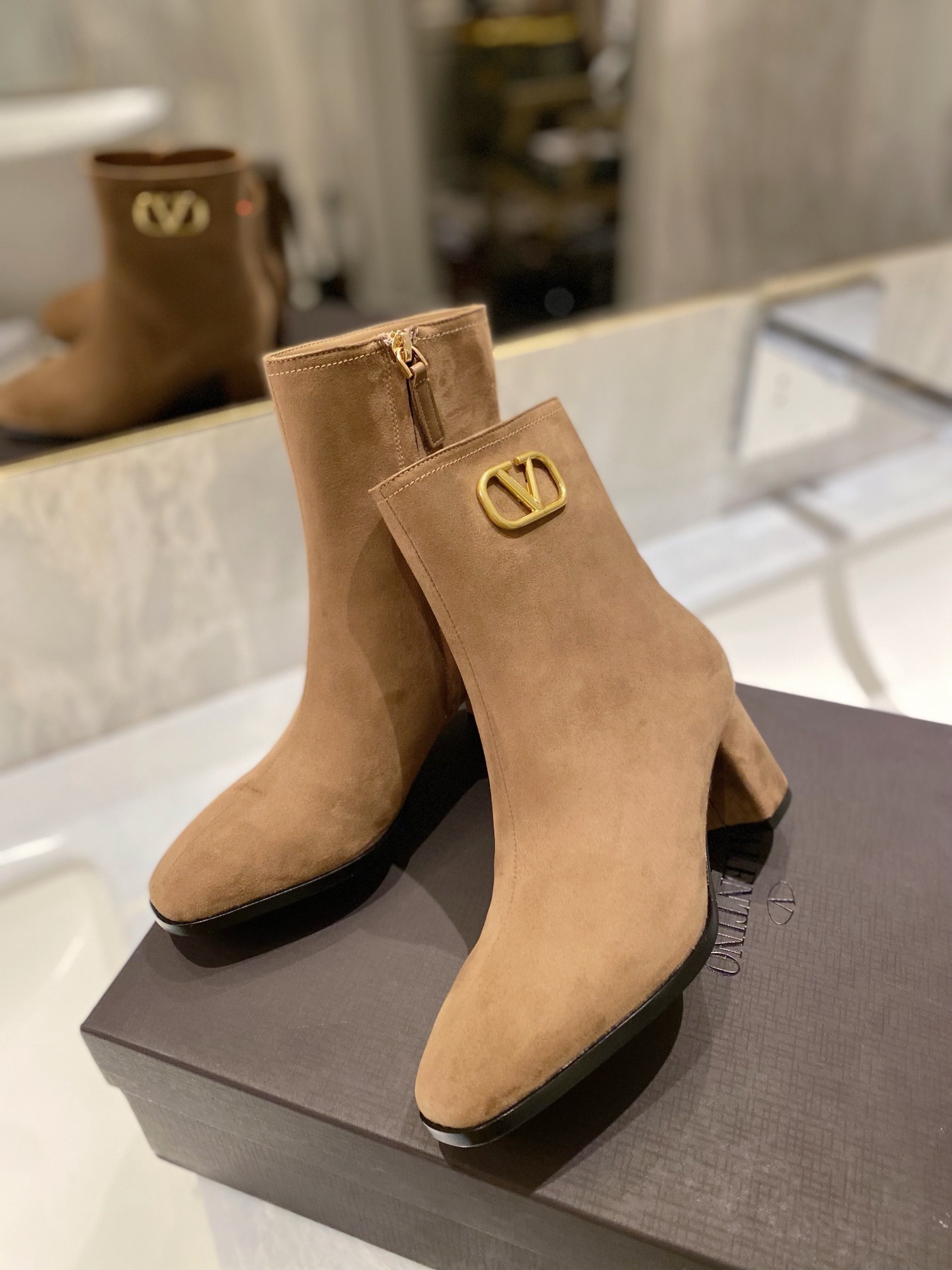 발렌티노 신상 부츠