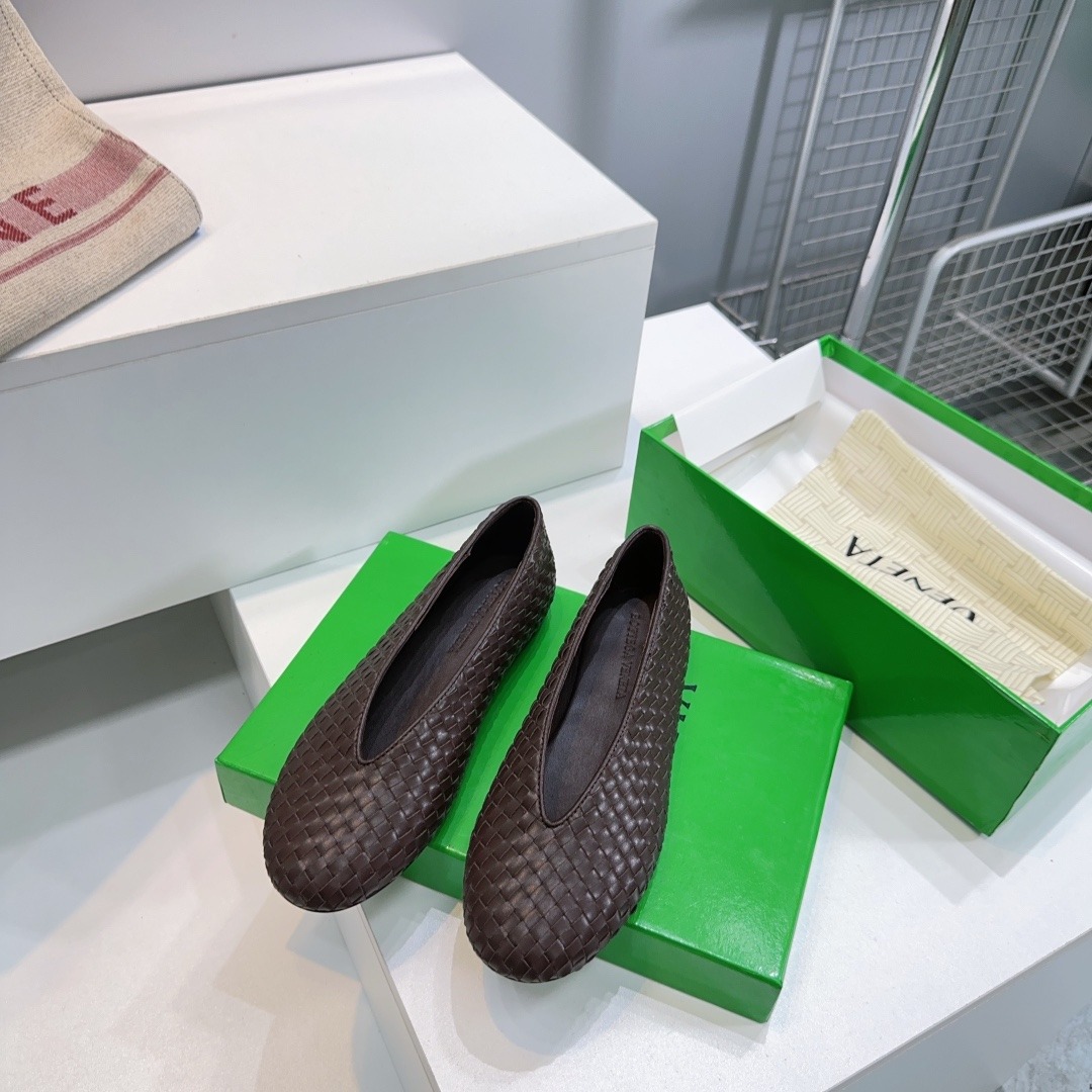 보테가베네타 25 신상 메리제인 플랫 로퍼