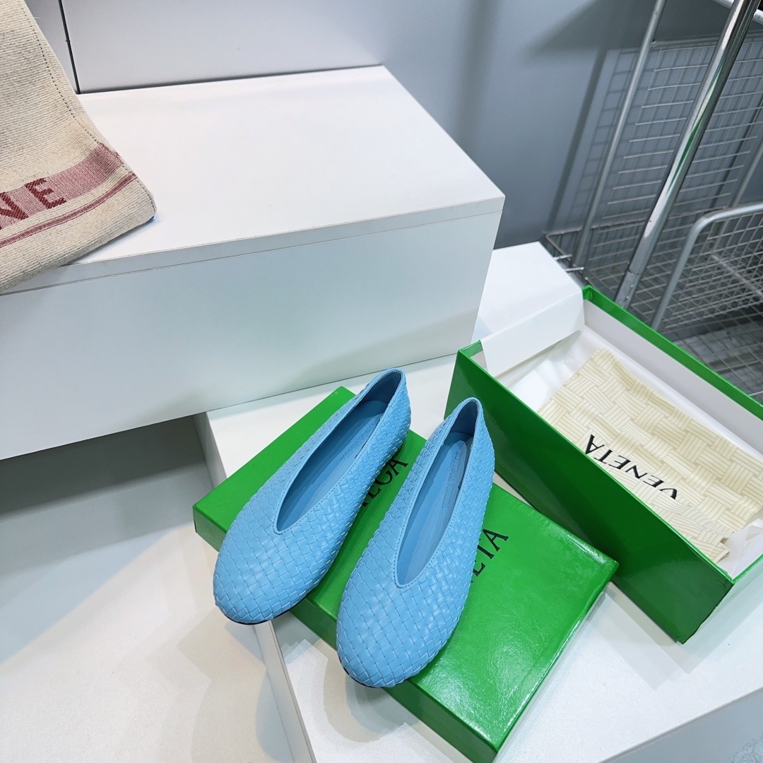 보테가베네타 25 신상 메리제인 플랫 로퍼