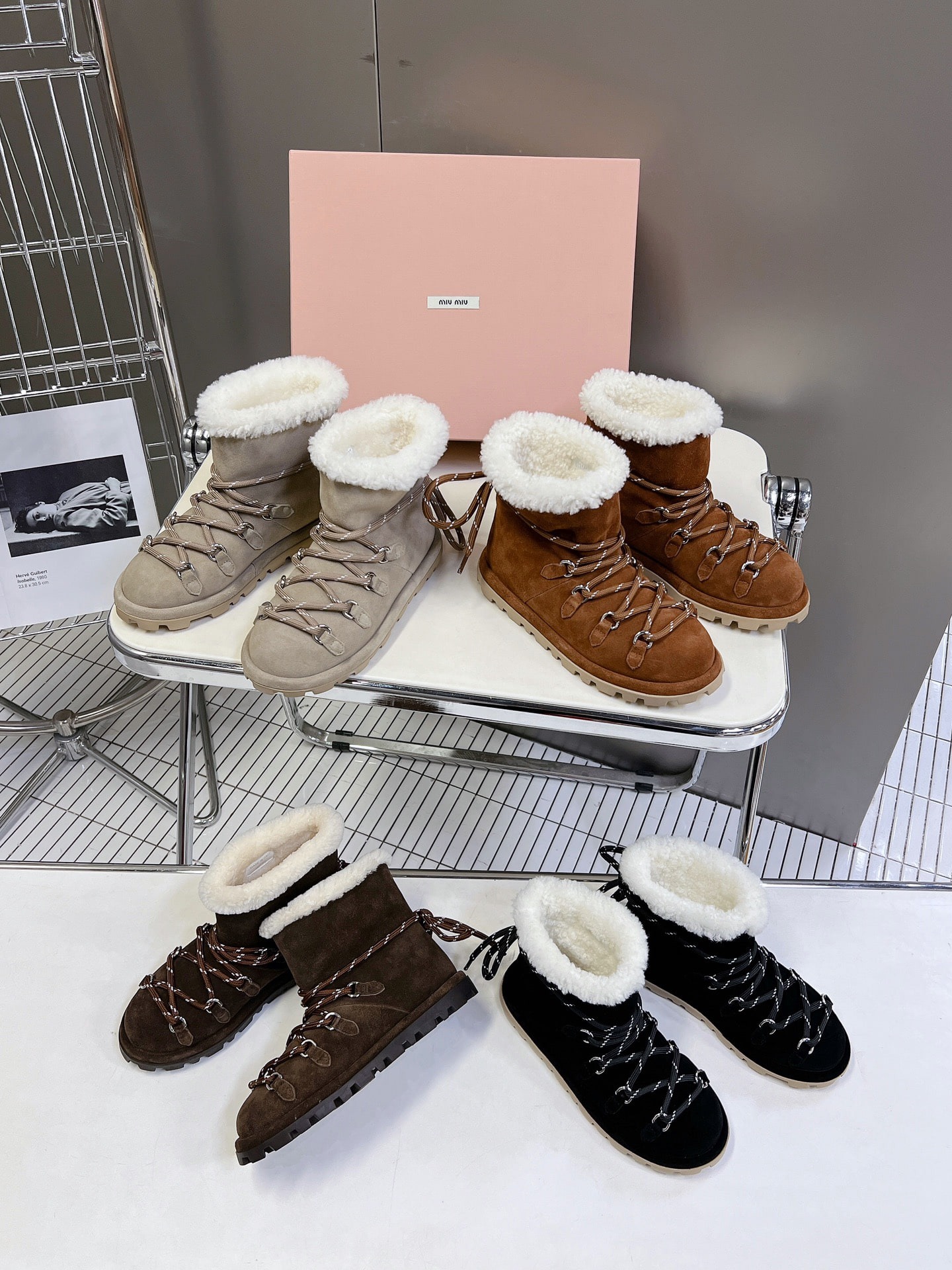 미우미우 신상 울 앵클부츠