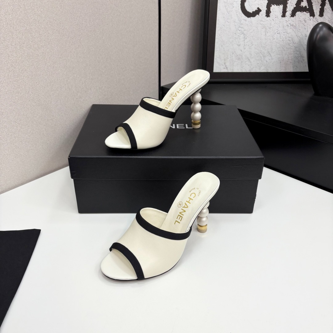 샤넬 25 진주 뮬 샌들