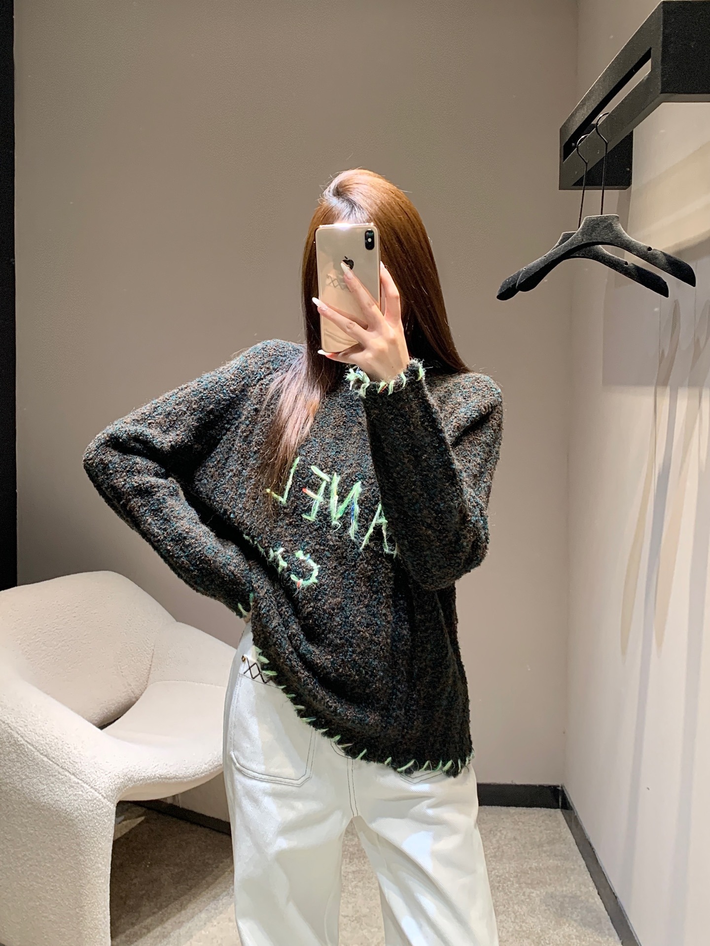 샤넬 25K 레터링 코듀로이 니트