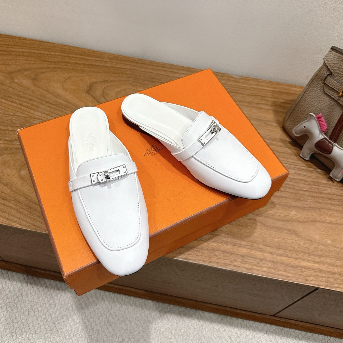 에르메스 25 신상 오즈 뮬