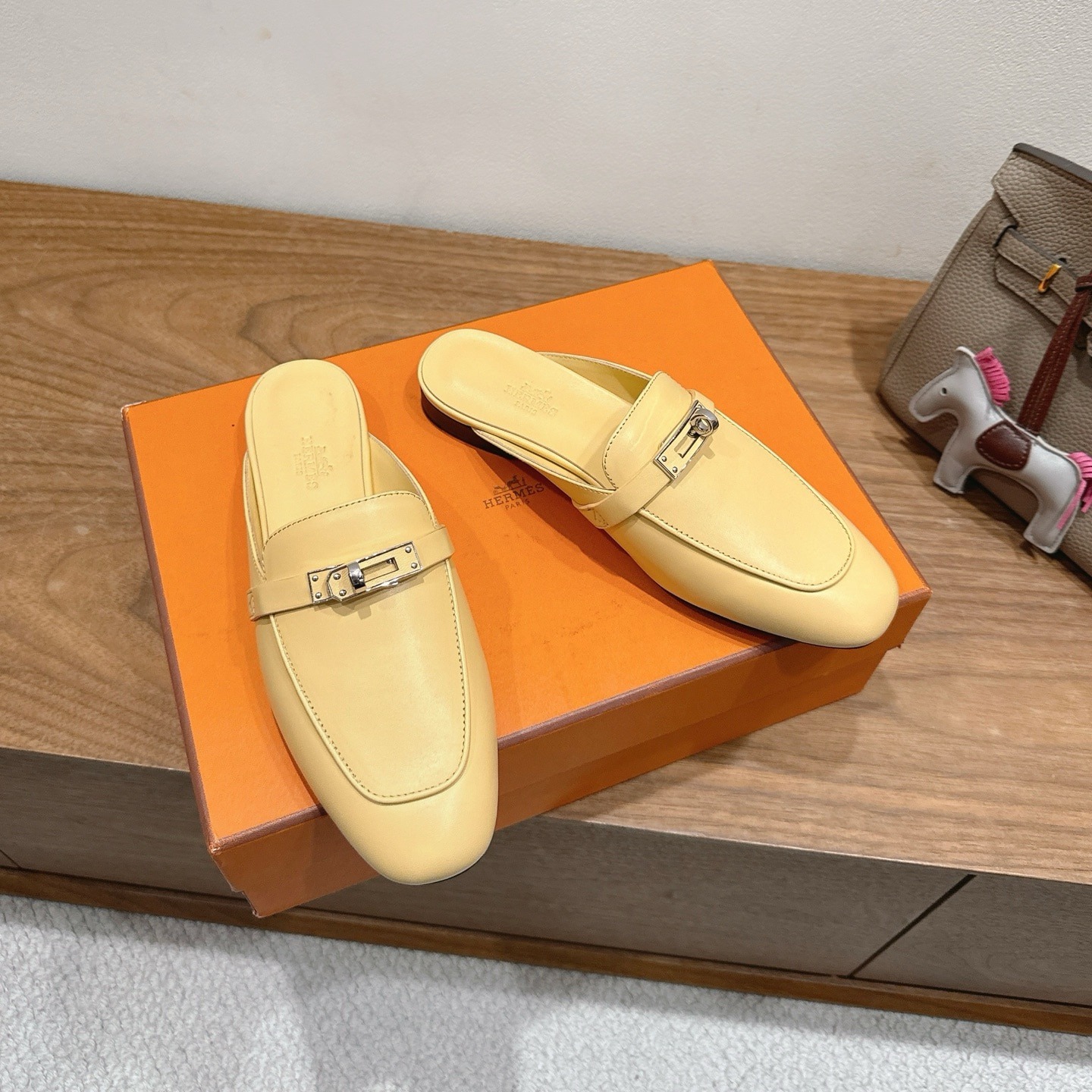 에르메스 25 신상 오즈 뮬