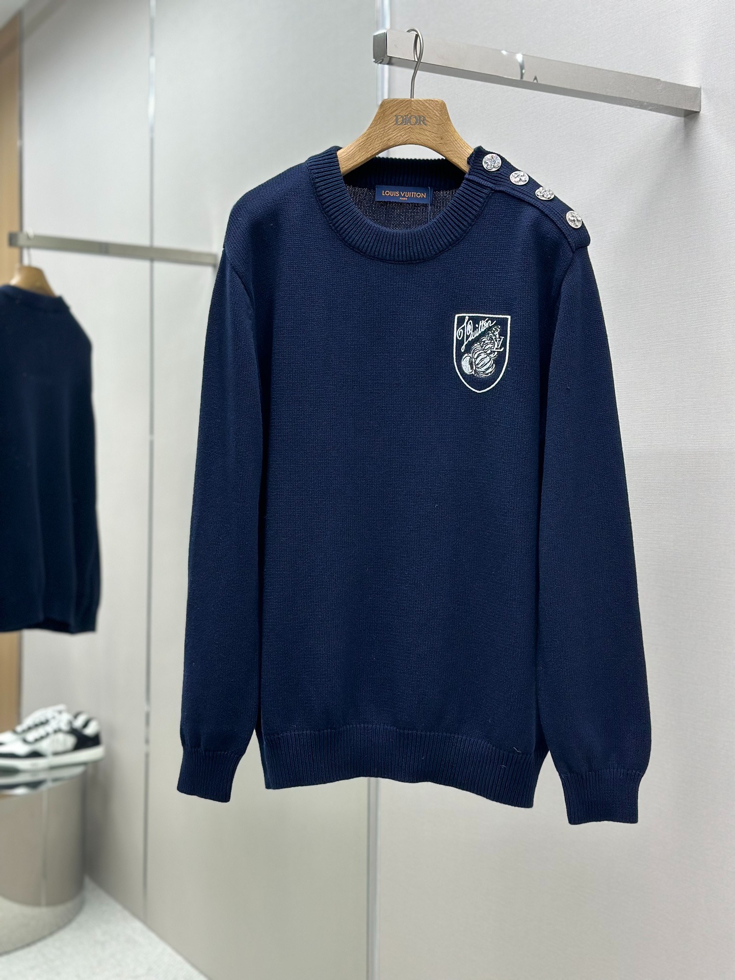 루이비통 24ss 풀오버 니트