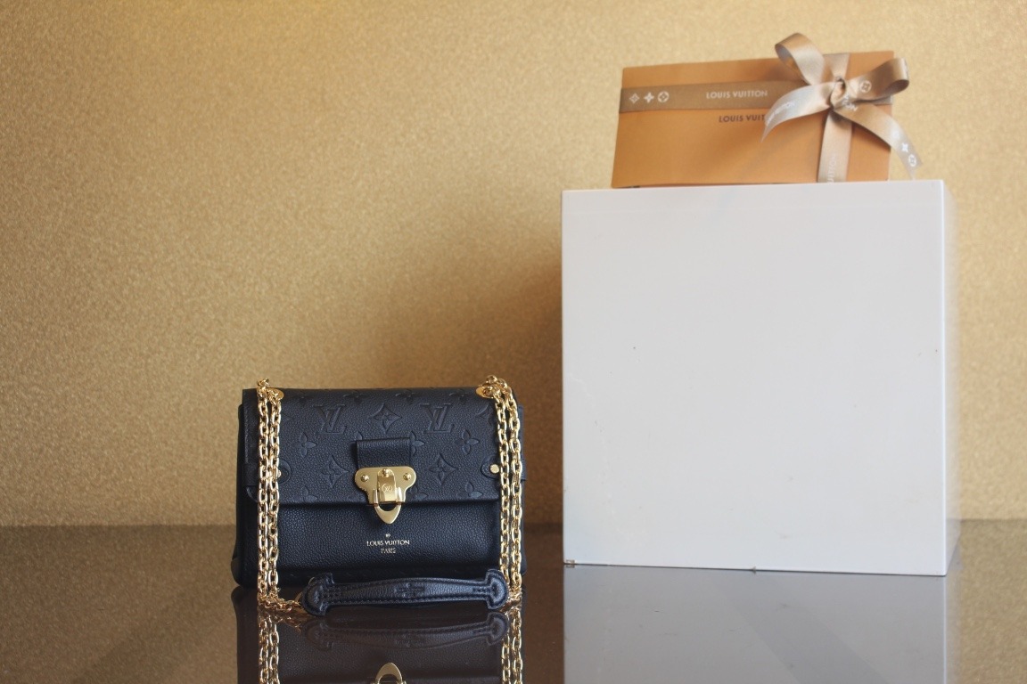 루이비통 앙프렝뜨 바뱅 BB 백