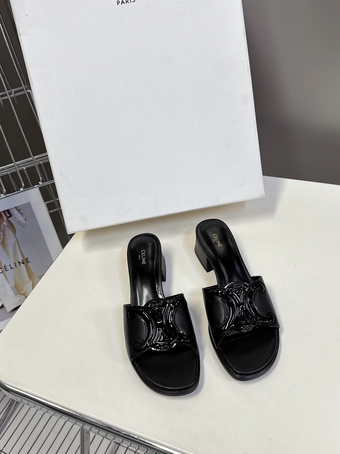 셀린느 봄여름 신상 통굽 뮬러 슈즈