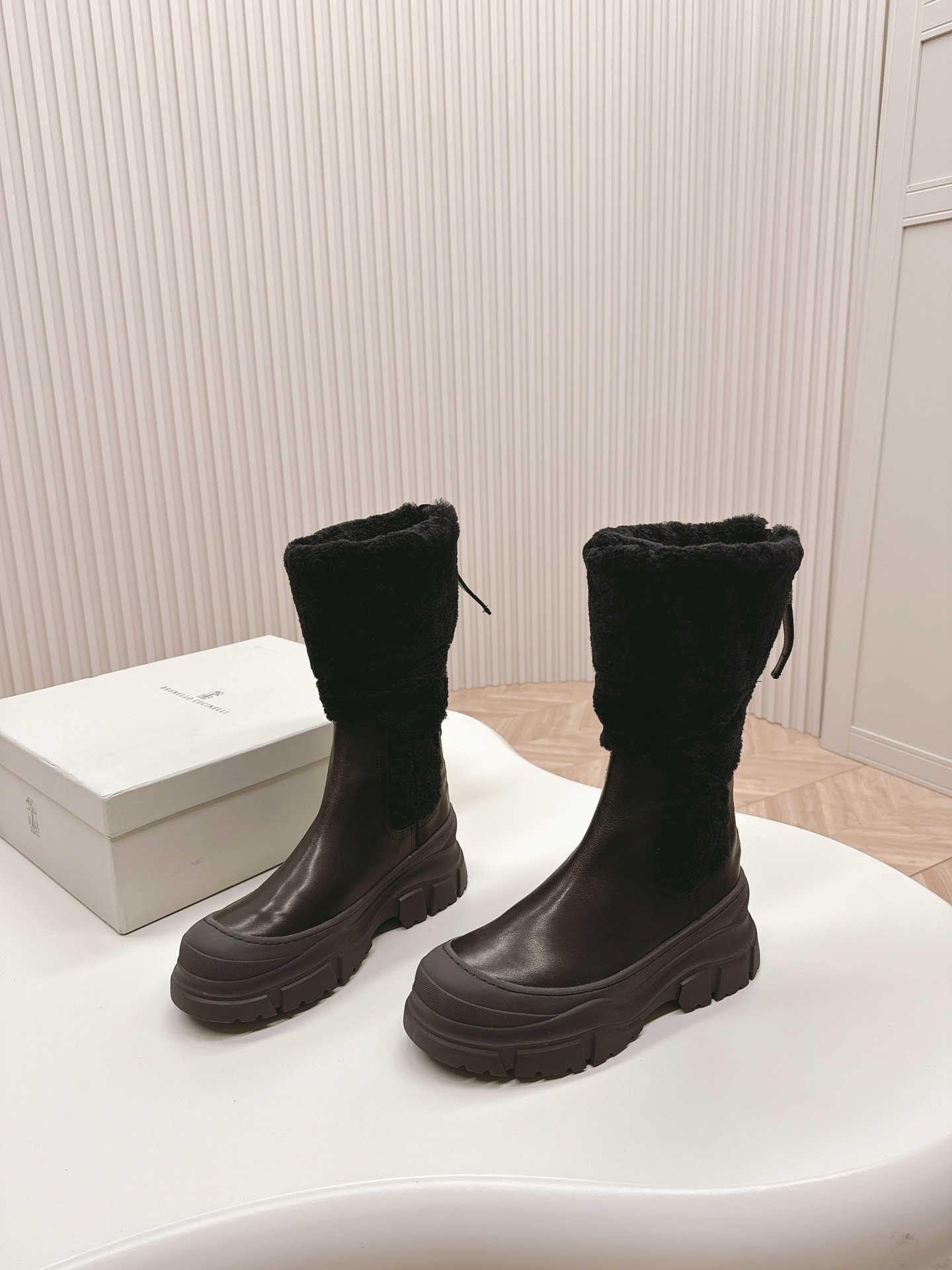 브루넬로쿠치넬리 쿠치넬리 신상 부츠