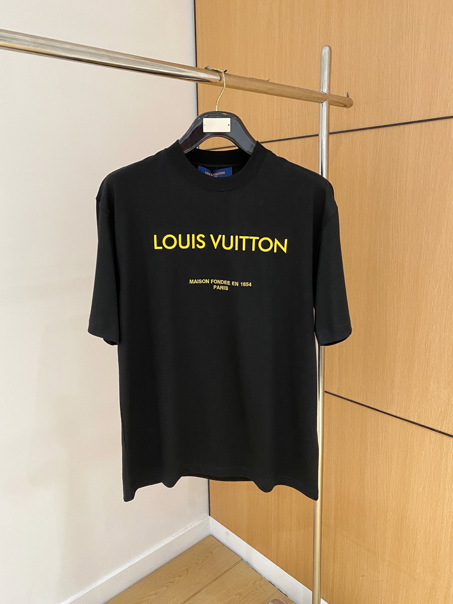 루이비통 25SS 봄여름 신상 라운드 티셔츠