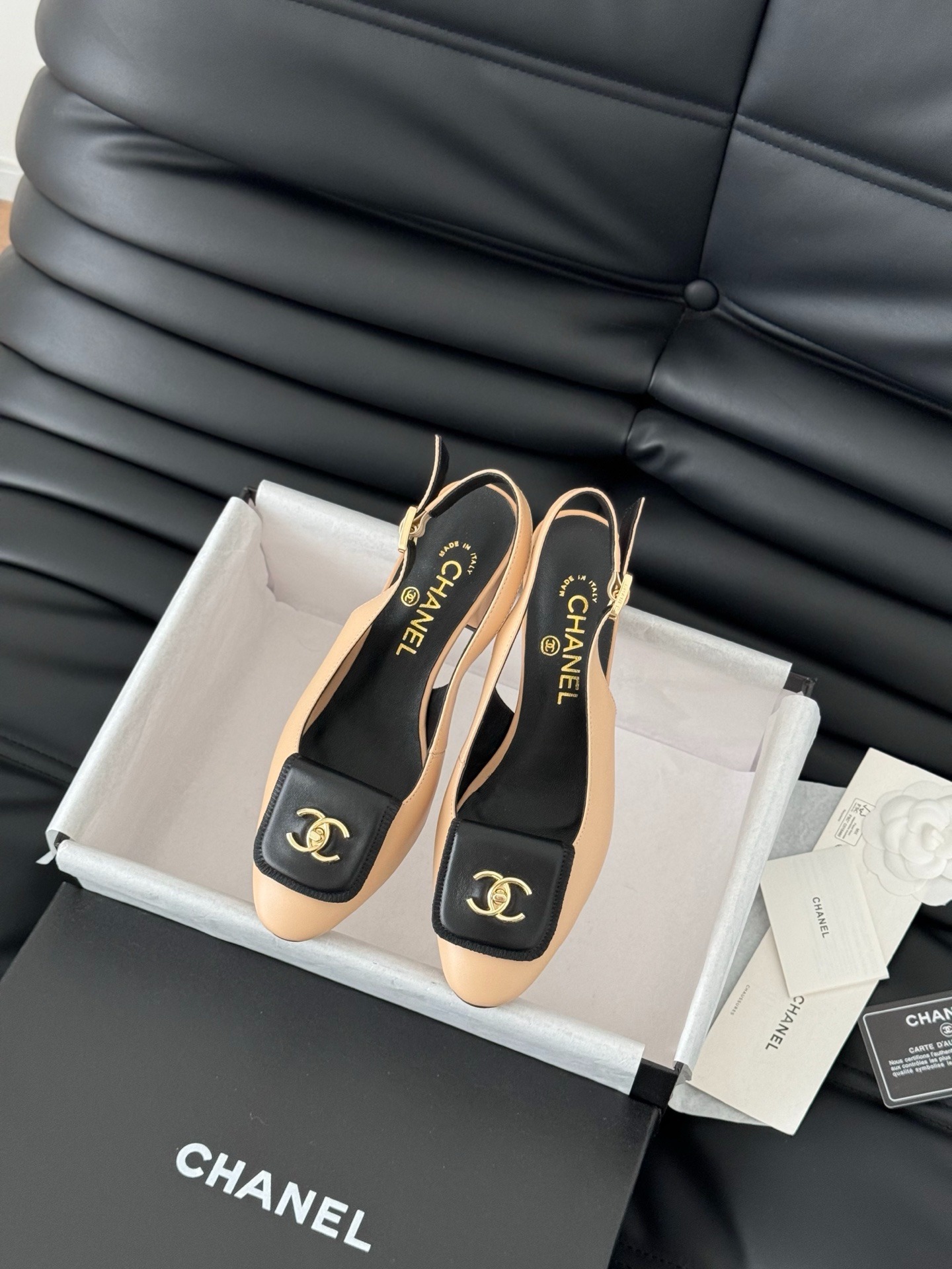 샤넬 25K 책가방 버클 플랫