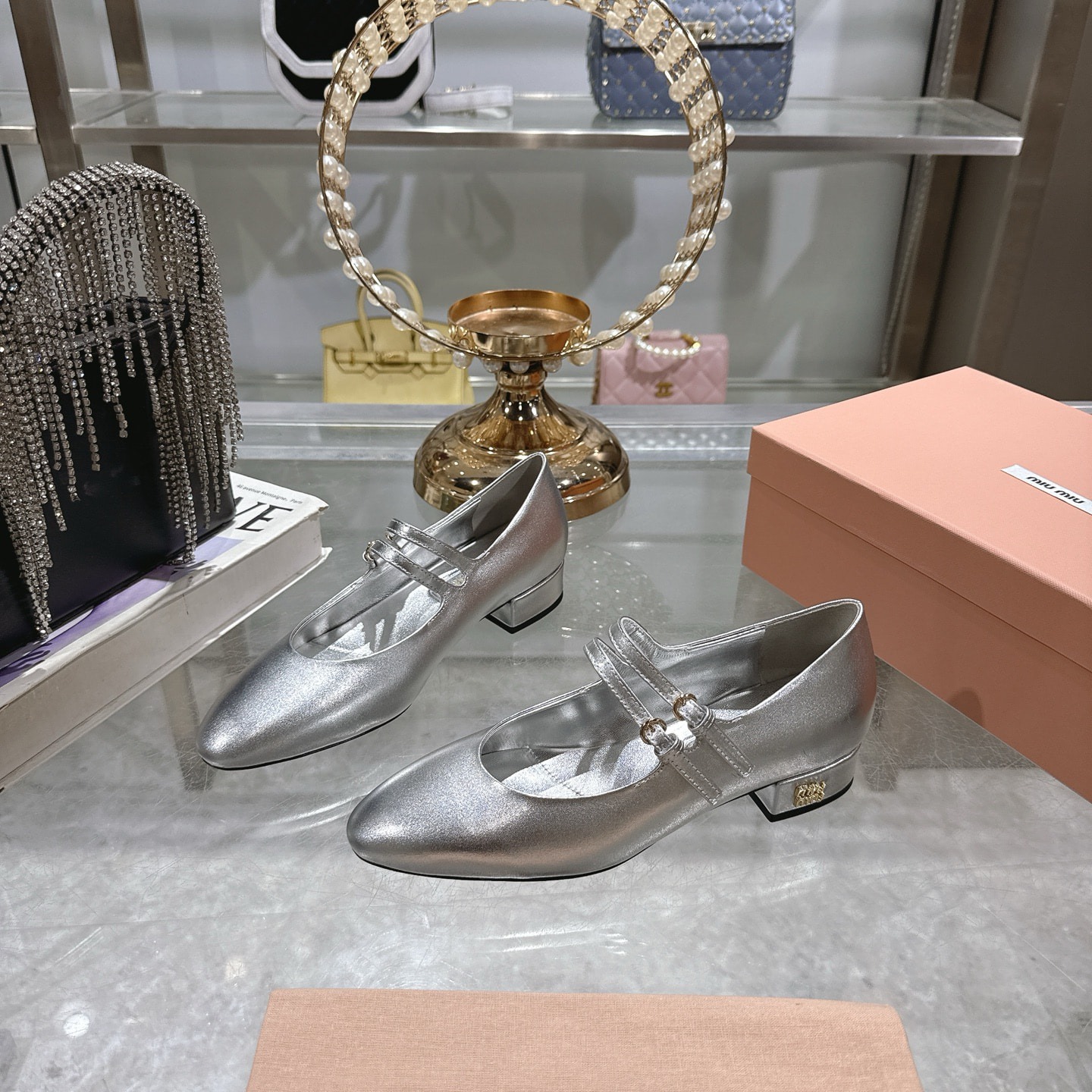 미우미우 25 가을 겨울 스트랩 단화