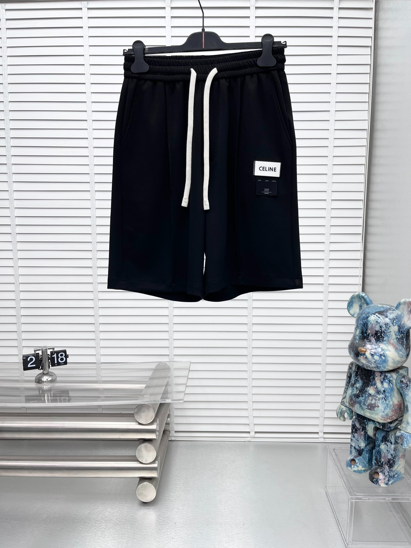 셀린느 25ss 여름 신상 클라우드 숏팬츠