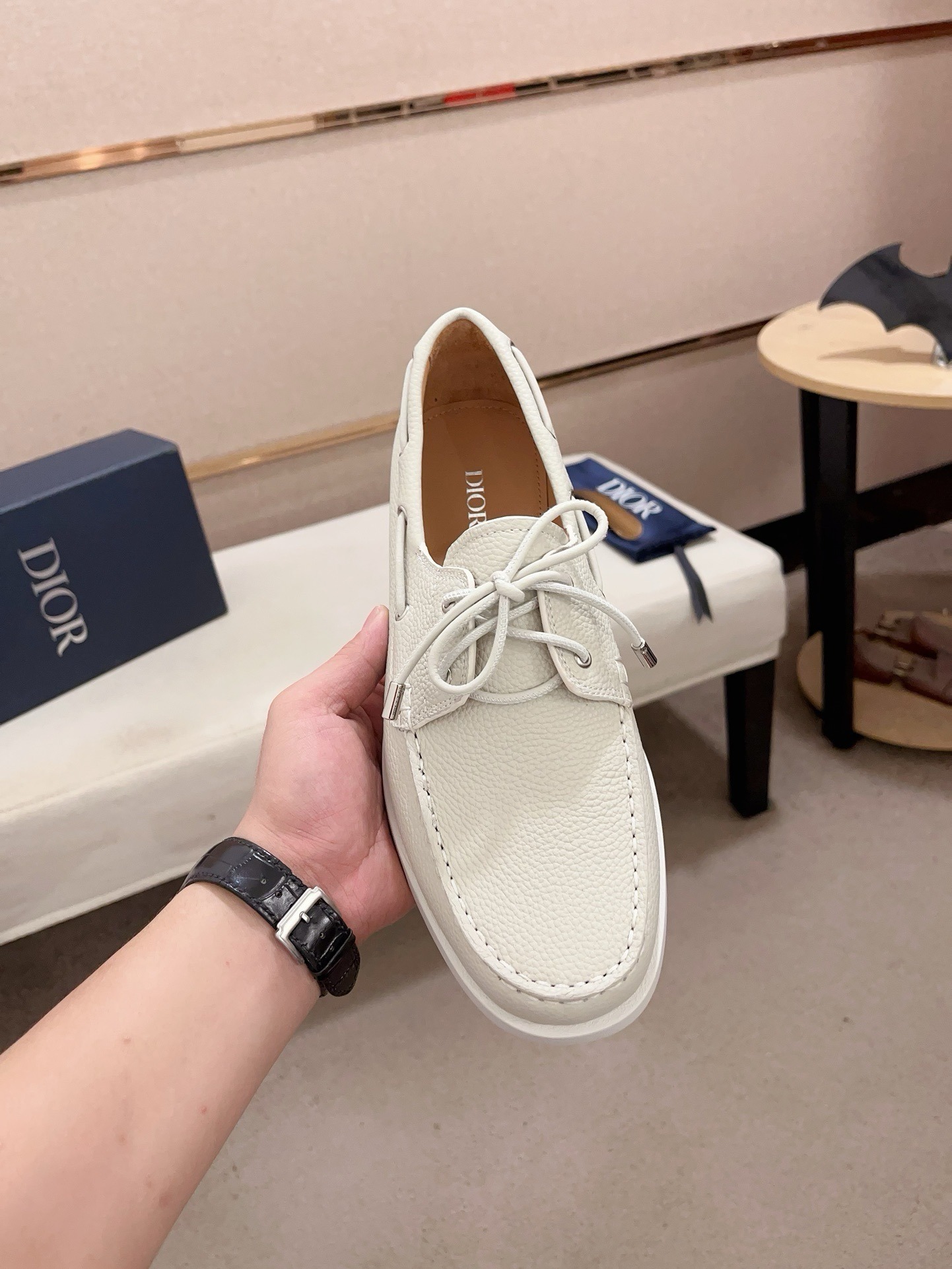 디올 25 신상 로퍼