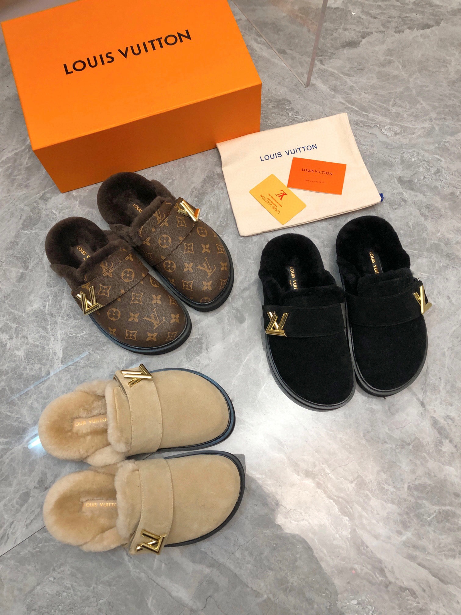 루이비통 신상 세미 슬리퍼