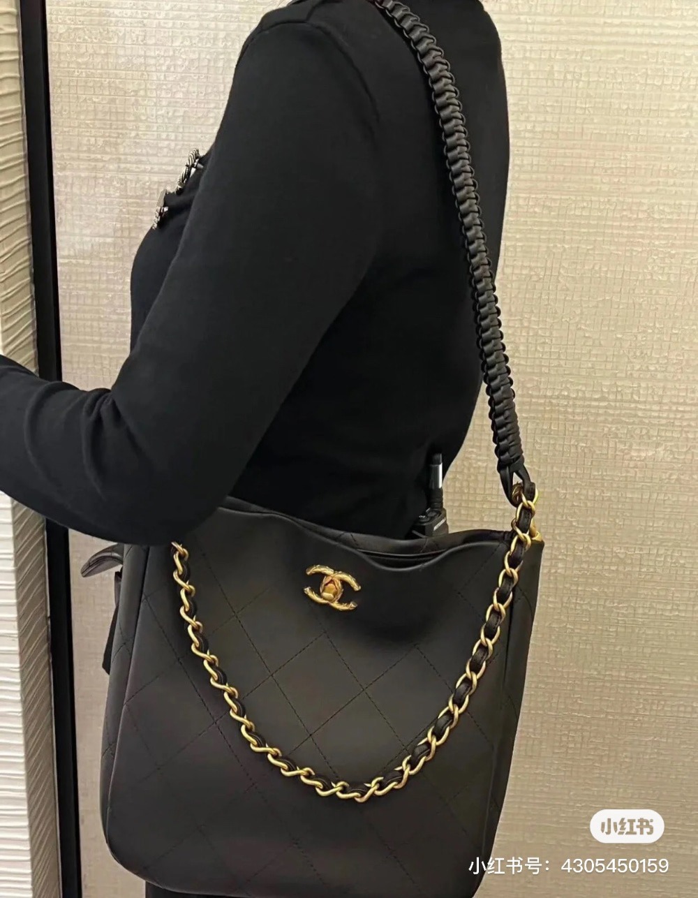 샤넬 23A 호보 핸드백 숄더 크로스 백 AS4210 