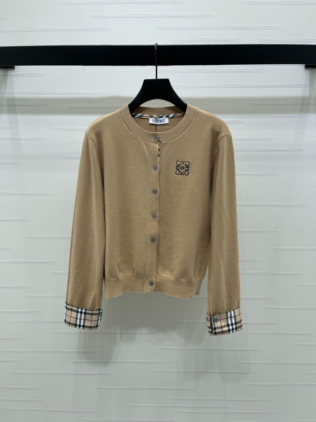 로에베 25 신상 니트가디건