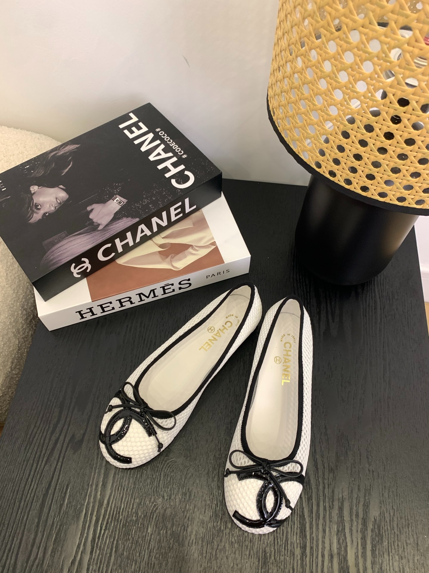 샤넬 25 신상 플랫 에어메쉬 발레화