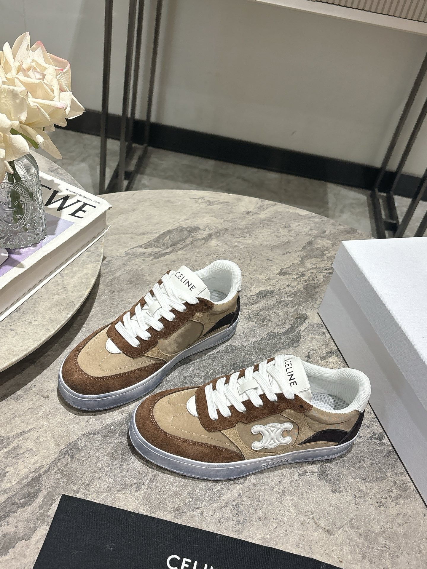 셀린느 신상 스니커즈