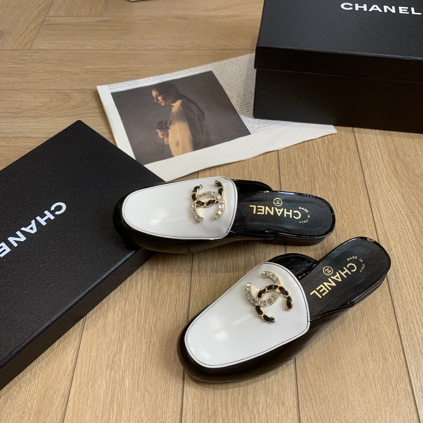 샤넬 25 신상 통굽 로퍼 슬리퍼