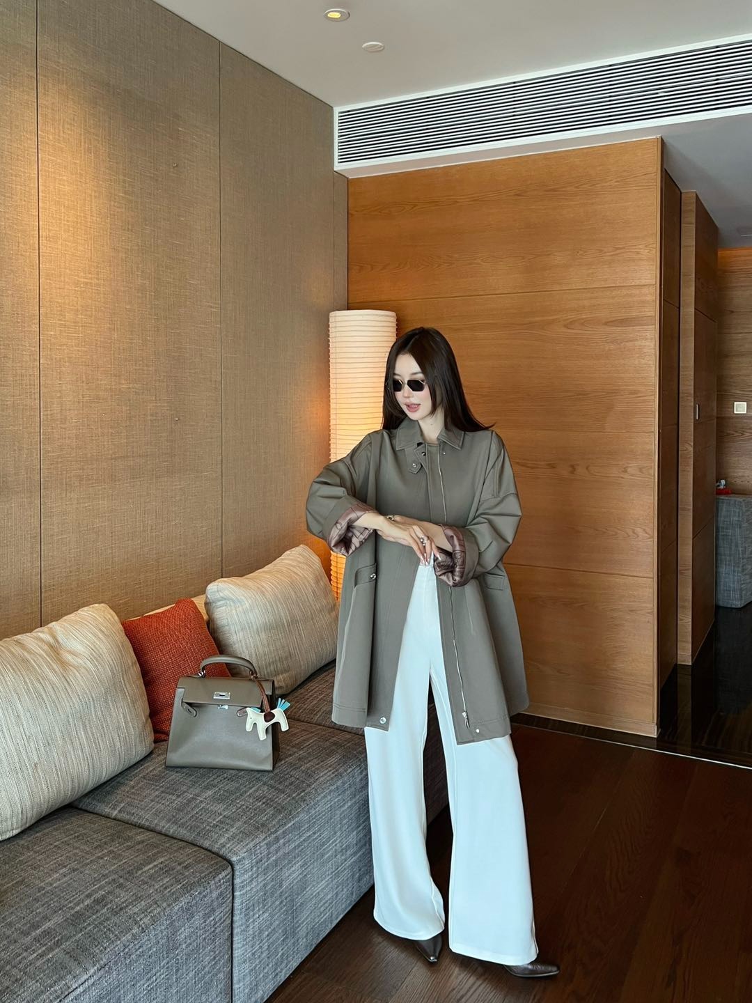 에르메스 25 신상 터틀넥 하프 트렌치 코트