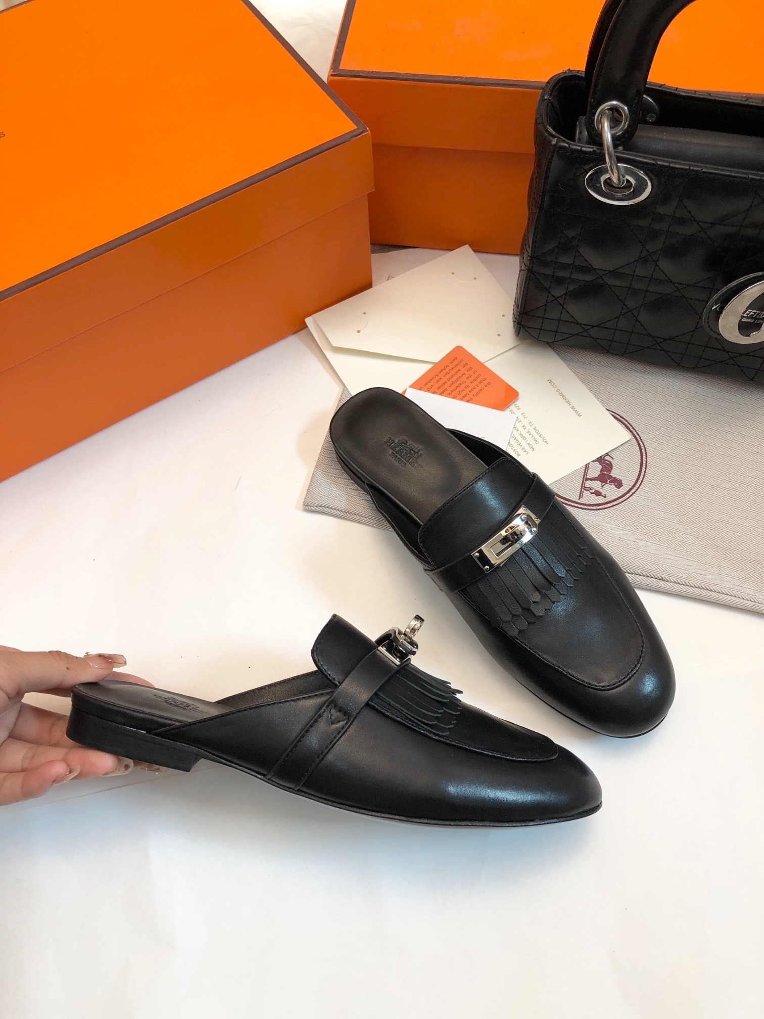 에르메스 2025 H 클래식 켈리뮬러 세미슬리퍼 태슬타입