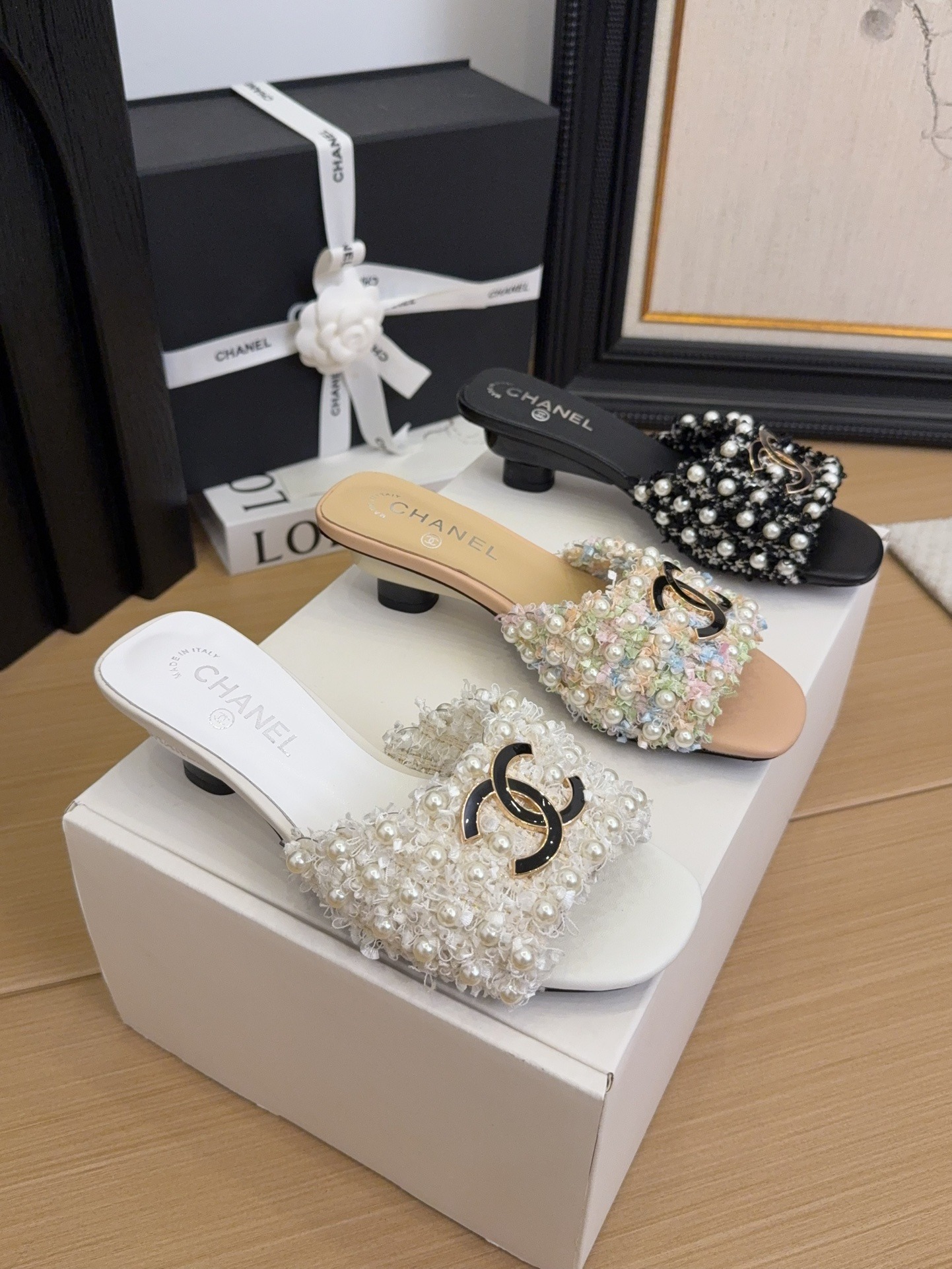 샤넬 25 신상 진주 슬리퍼