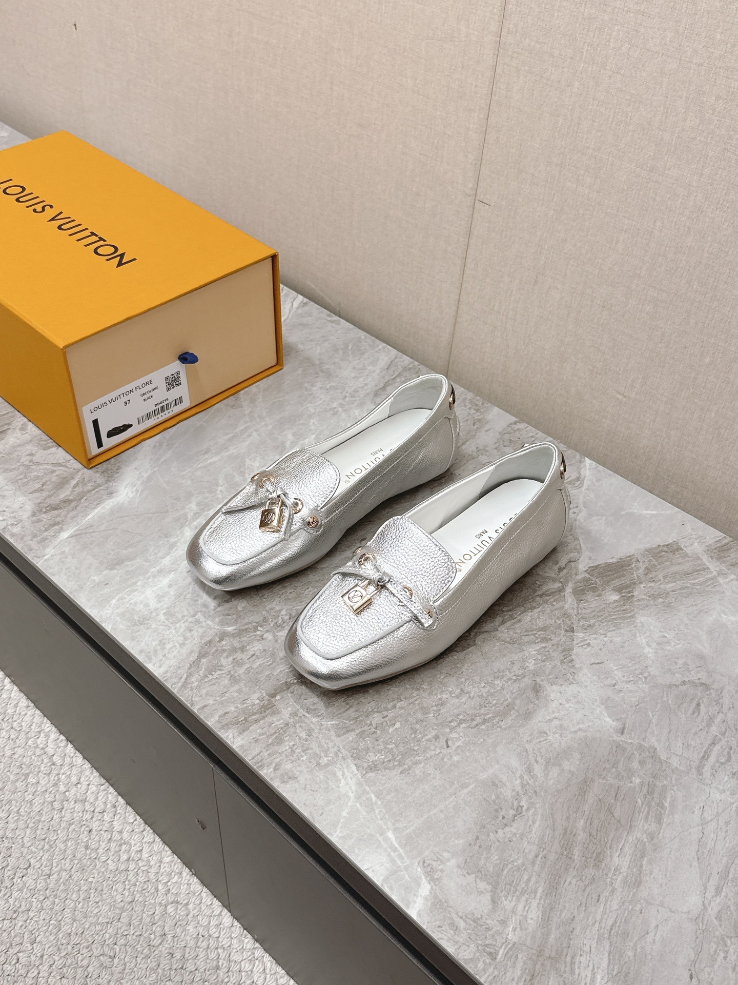 루이비통 신상 로퍼