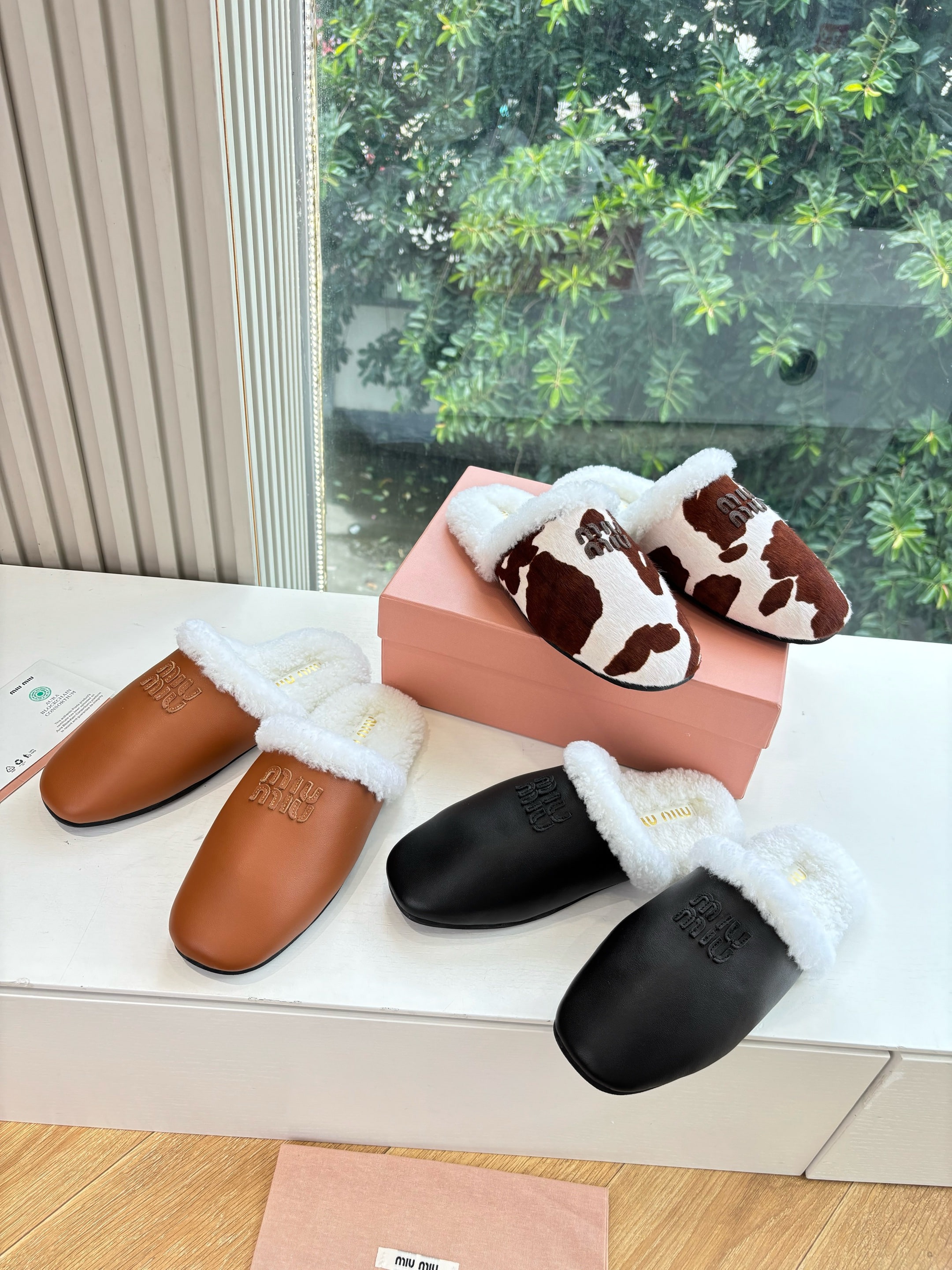미우미우 25 신상 수입 양털 슬리퍼