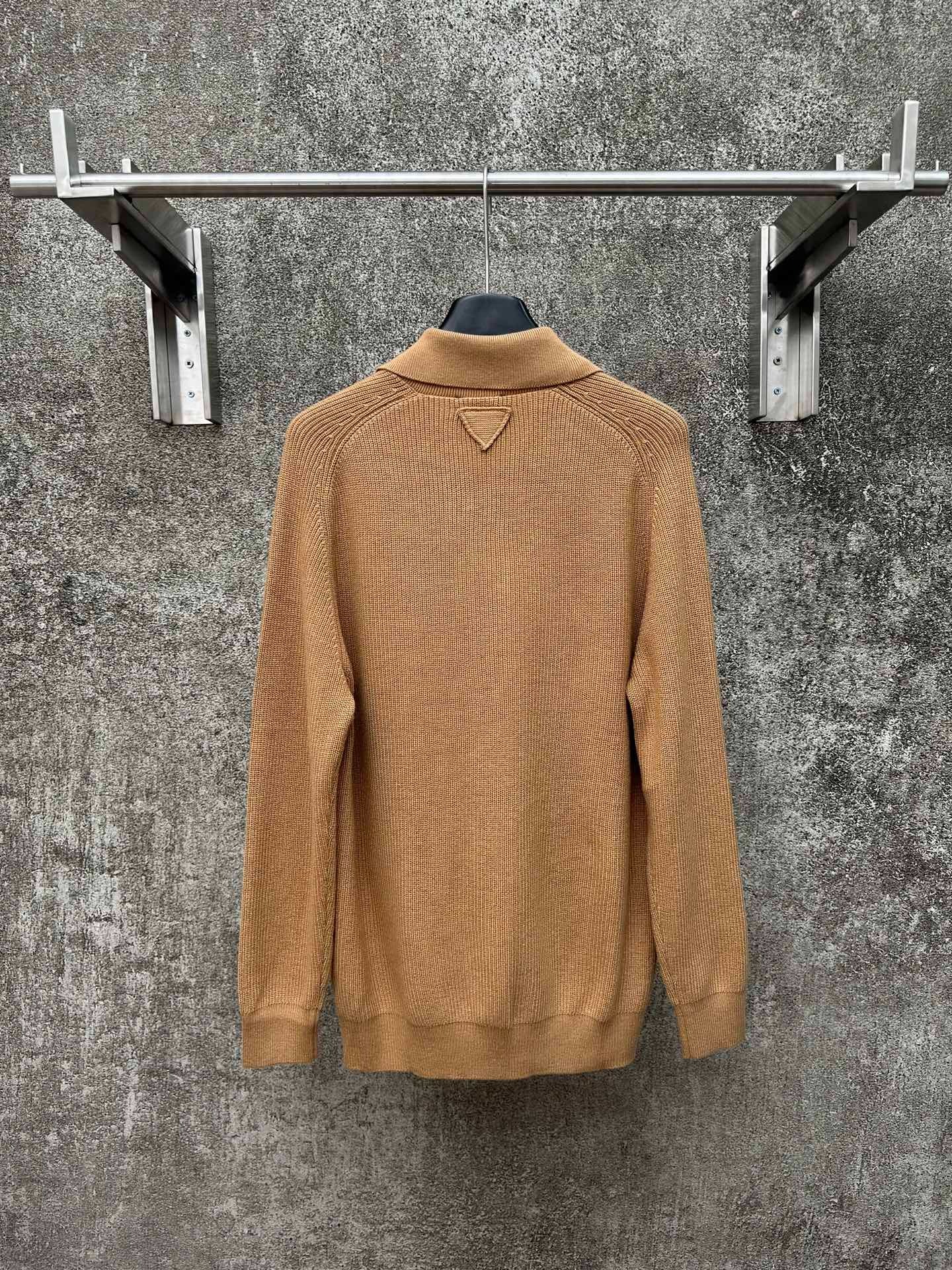 프라다 25ss 니트 가디건