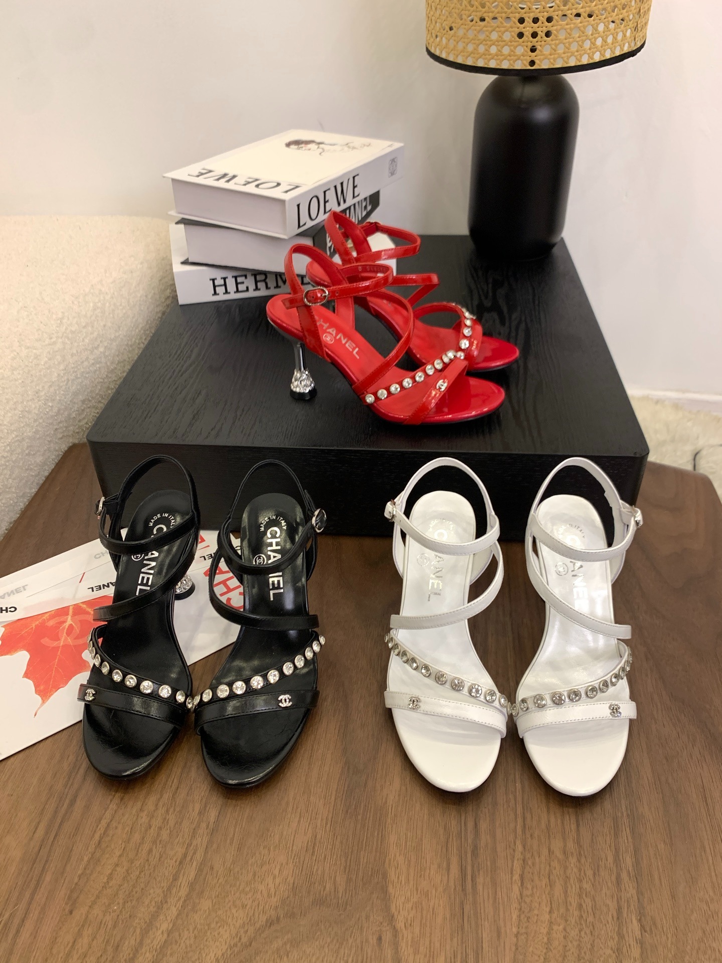 샤넬 25 신상 큐빅힐 샌들