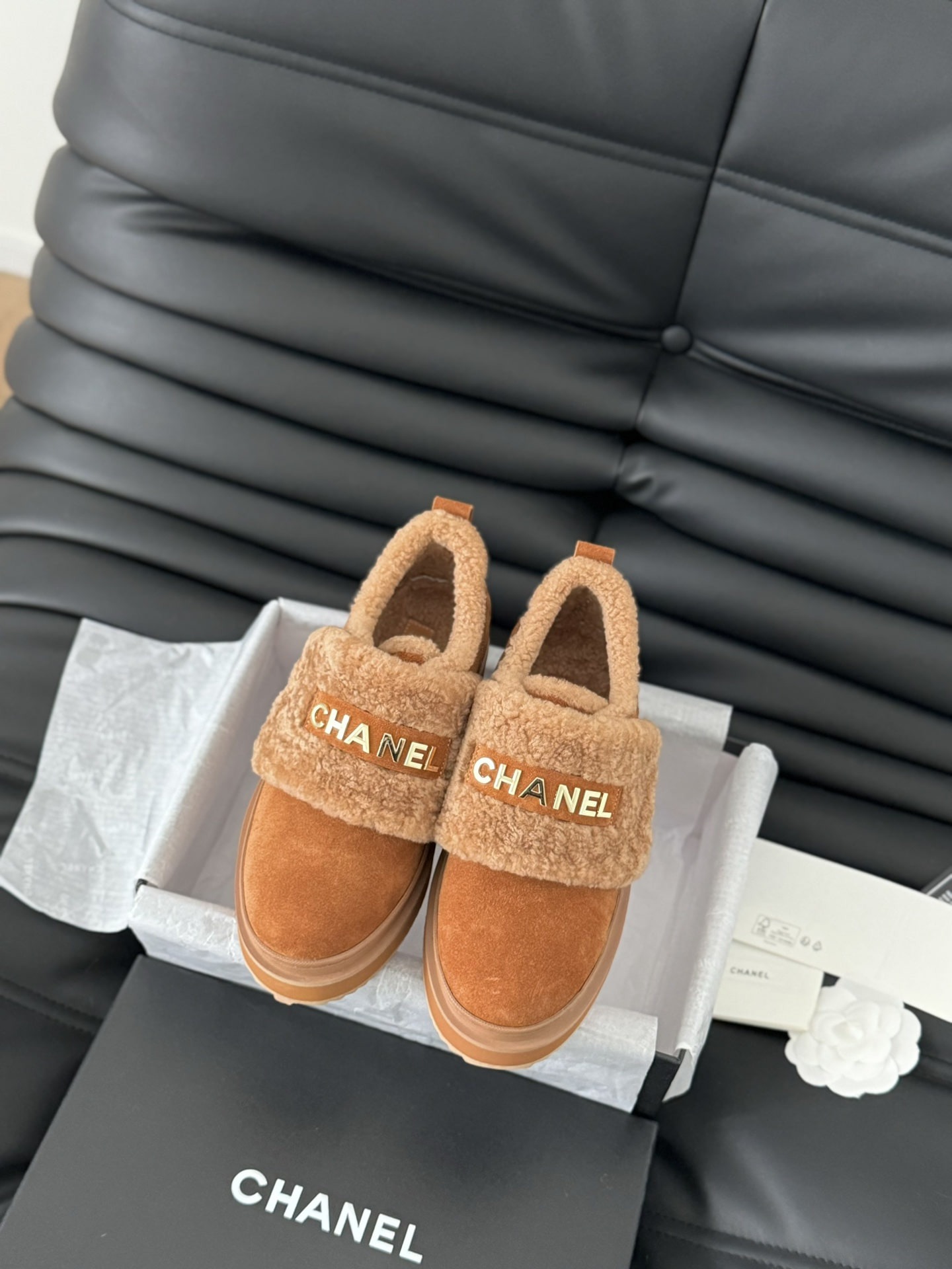 샤넬 25B 신상 스노우부츠