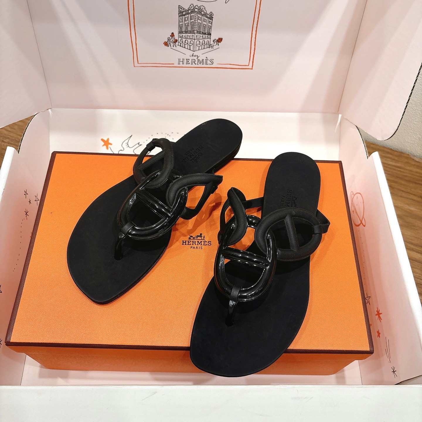 에르메스 2025 신상 쪼리