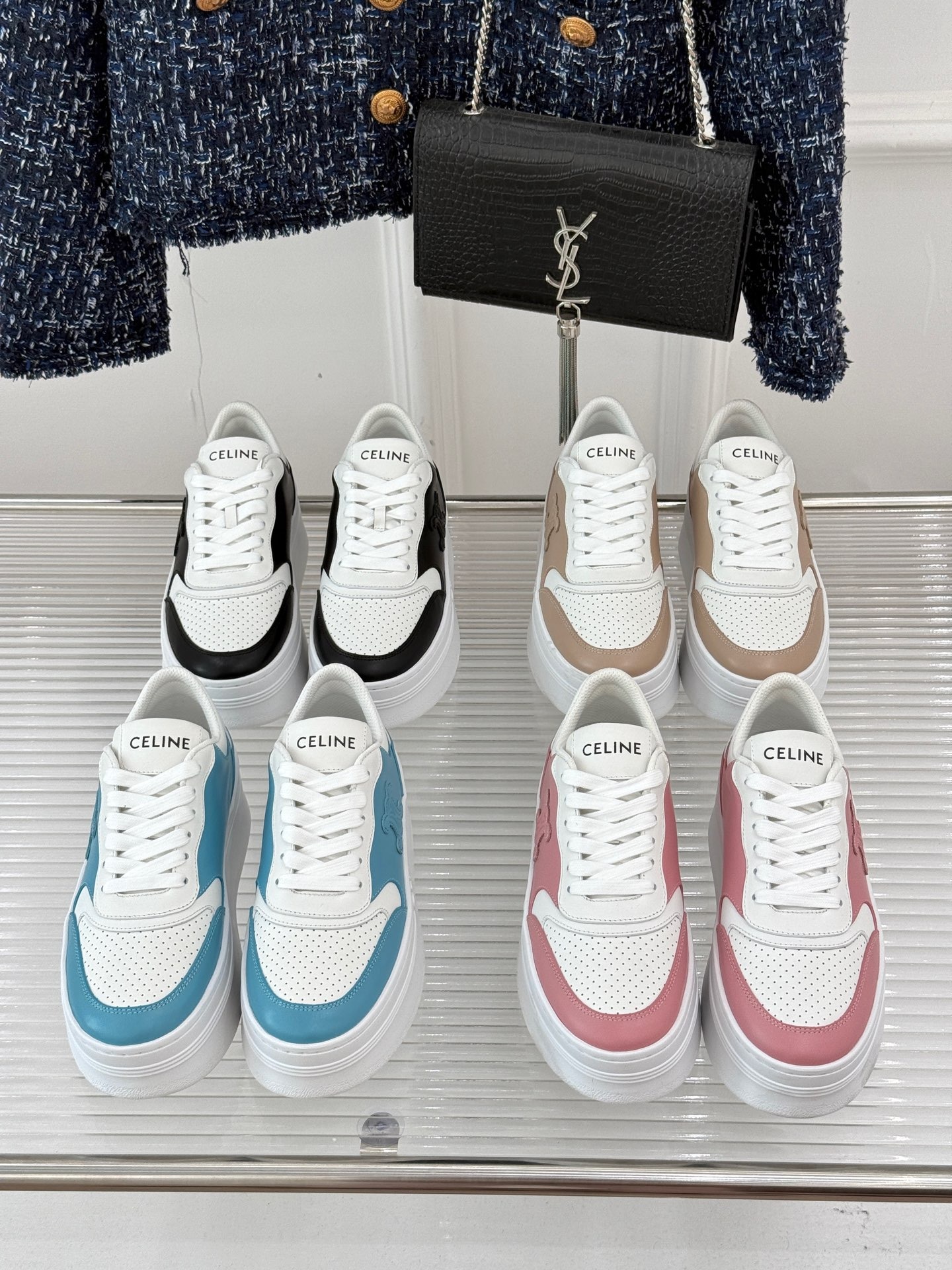 셀린느 클래식 통굽 스니커즈