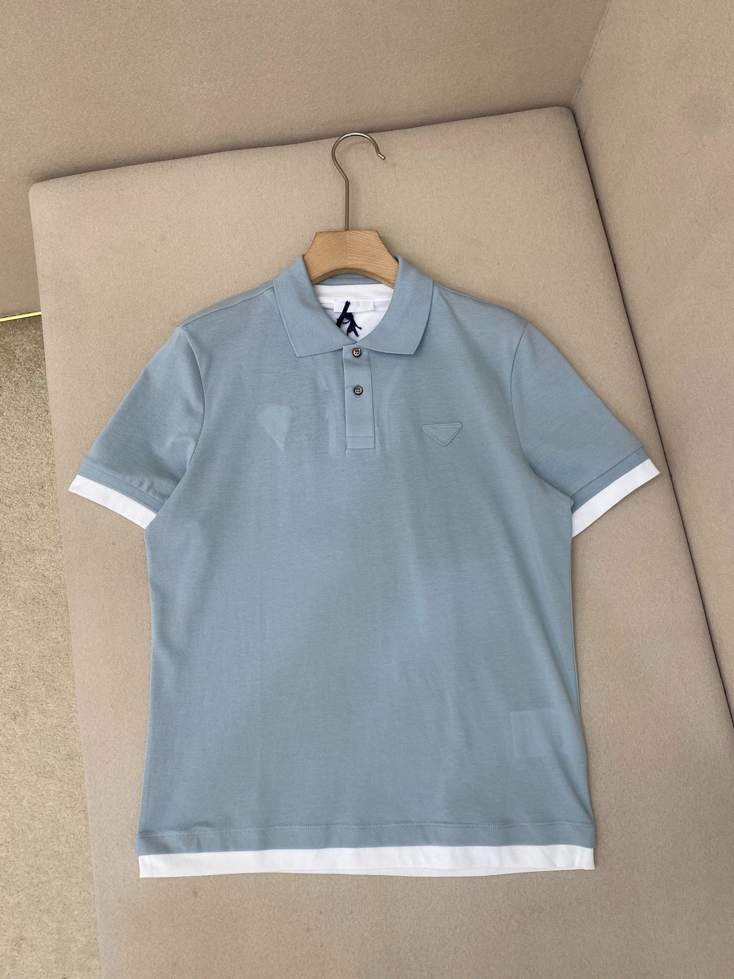 프라다 25SS 삼각 로고 면 폴로 셔츠