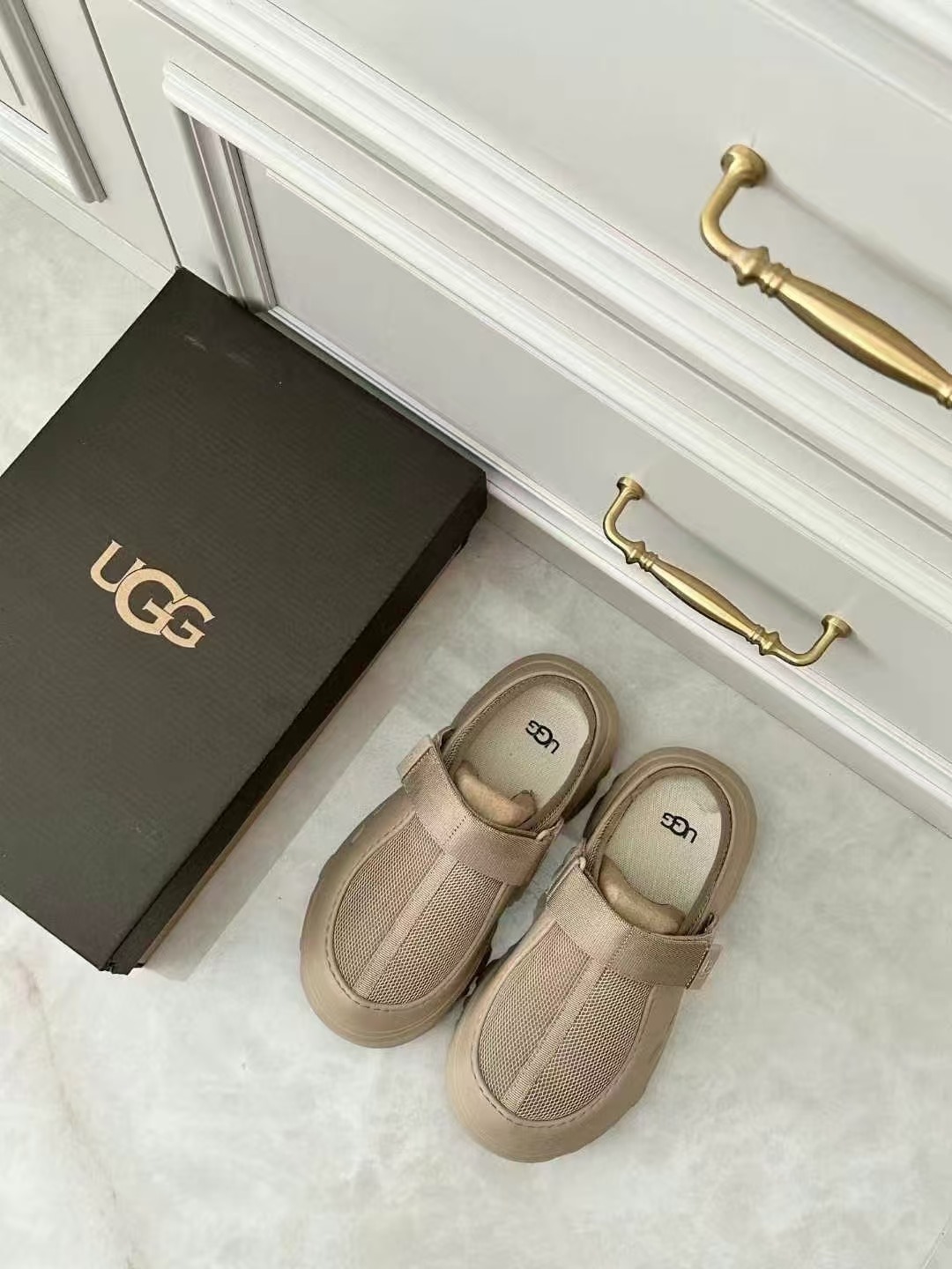 어그 봄 태즈먼 커플 슬리퍼